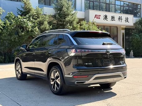 2023 Volkswagen Tayron I Рестайлинг, серый, 2776063 рублей, вид 5