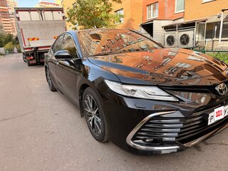 2021 Toyota Camry VIII (XV70) Рестайлинг, чёрный, 2950000 рублей, вид 2