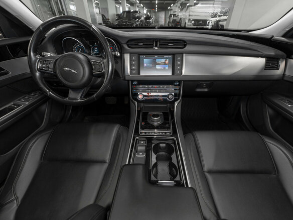 2016 Jaguar XF II, чёрный - вид 7