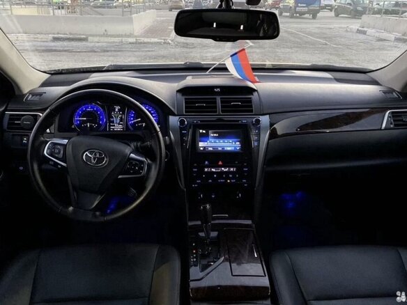 2015 Toyota Camry VII (XV50) Рестайлинг, чёрный - вид 3