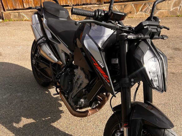 2019 KTM 790 Duke, серый, 700000 рублей - вид 1