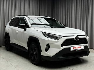 2021 Toyota RAV4 V (XA50), белый, 3399000 рублей, вид 1