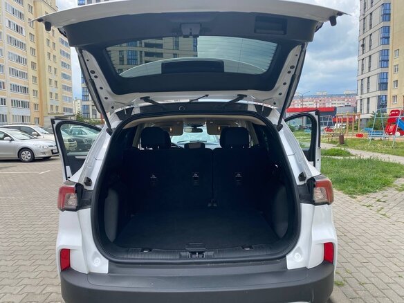 2020 Ford Escape IV, белый, 1500000 рублей - вид 8