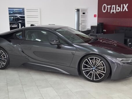 2018 BMW i8 I Рестайлинг, серый, 6000000 рублей, вид 4