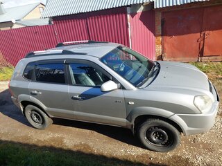 2004 Hyundai Tucson I, серебристый, 550000 рублей, вид 2