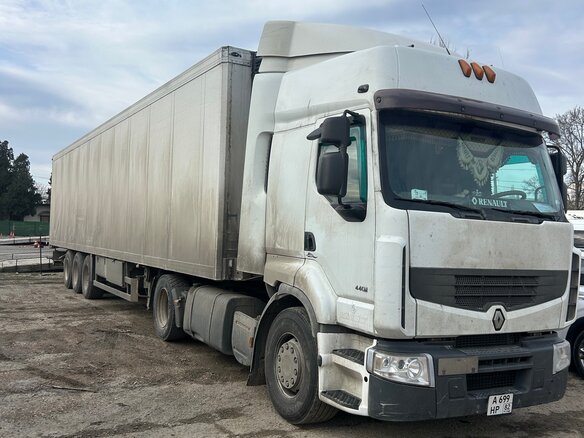 2007 Renault Premium, белый, 3150000 рублей - вид 8