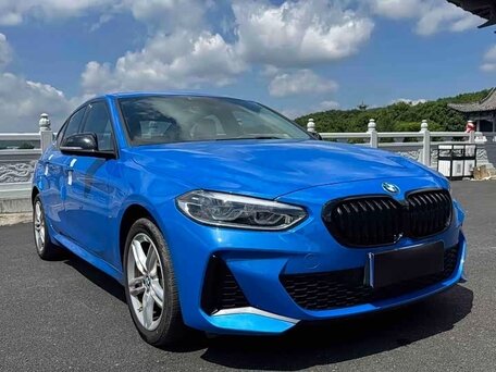 2021 BMW 1 серии 120i III (F52) Рестайлинг, синий, 1870000 рублей, вид 3