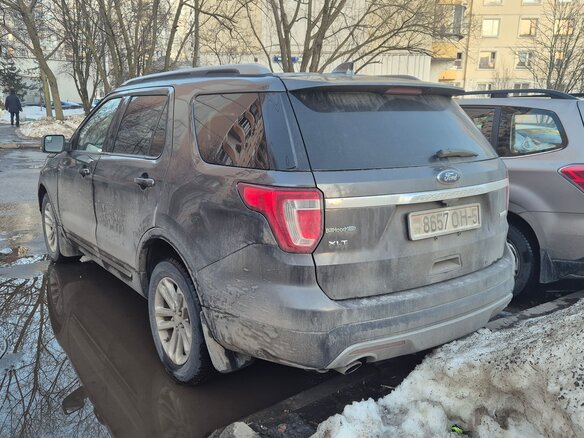 2016 Ford Explorer V Рестайлинг, серый, 1700000 рублей - вид 6