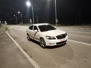 2012 Skoda Octavia II (A5) Рестайлинг, белый, 650000 рублей, вид 4