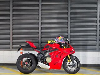 2023 Ducati Panigale V4, красный, 2900000 рублей, вид 2