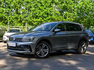 2018 Volkswagen Tiguan II, серебристый, 2280000 рублей, вид 1