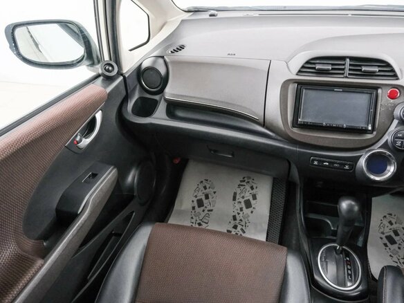 2011 Honda Fit Shuttle I, белый, 899000 рублей - вид 15