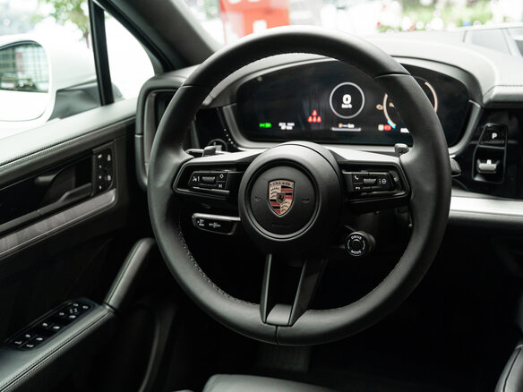 2025 Porsche Cayenne Coupé III Рестайлинг, белый, 17995000 рублей - вид 14