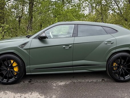 2021 Lamborghini Urus I, красный, 20500000 рублей, вид 3