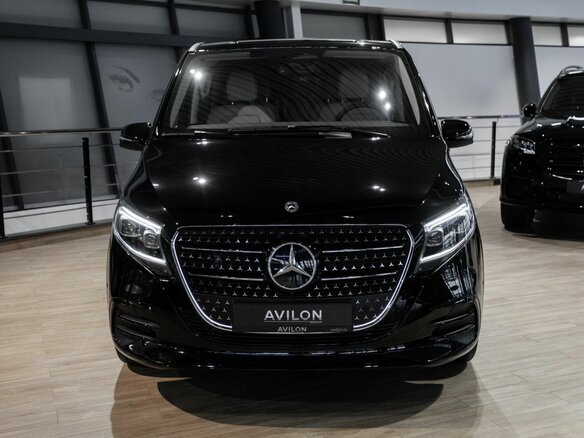 2024 Mercedes-Benz V-Класс 300 d длинный III (W447) Рестайлинг 2, чёрный - вид 4