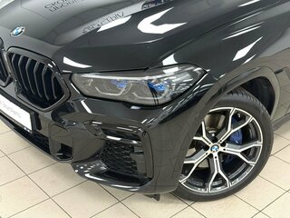 2021 BMW X6 40i III (G06), чёрный, 8245000 рублей, вид 2