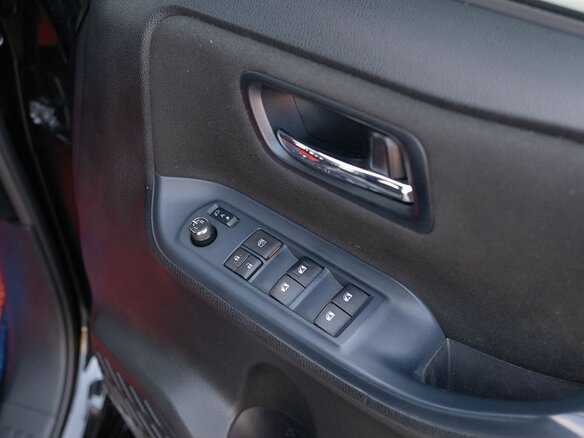 2017 Toyota Noah III (R80), чёрный - вид 14