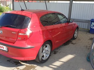 2008 BMW 1 серии 116i I (E81/E82/E87/E88) Рестайлинг, красный, 750000 рублей, вид 5