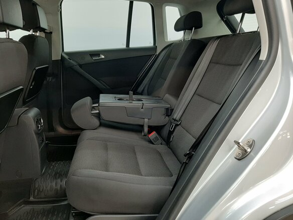 2015 Volkswagen Tiguan I Рестайлинг, серебристый - вид 12