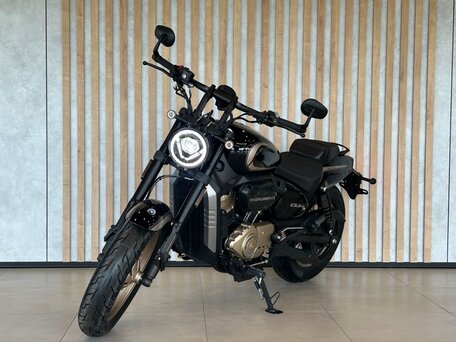 2026 Voge CU250, чёрный, 452000 рублей, вид 1