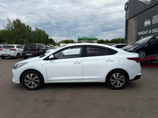 2021 Hyundai Solaris II Рестайлинг, белый, 1453000 рублей, вид 4
