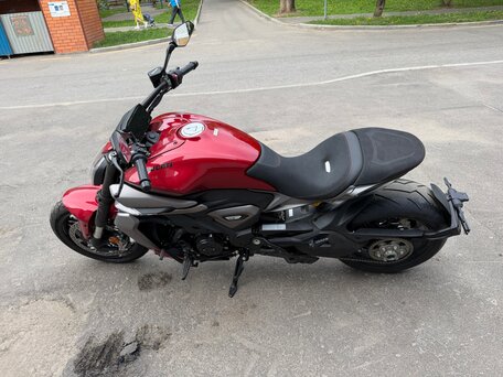2026 Ducati XDiavel V4, красный, 3300000 рублей, вид 5