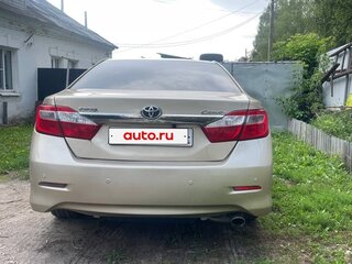 2012 Toyota Camry VII (XV50), бежевый, 1250000 рублей, вид 3