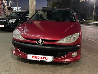 2009 Peugeot 206, красный, 320000 рублей, вид 1