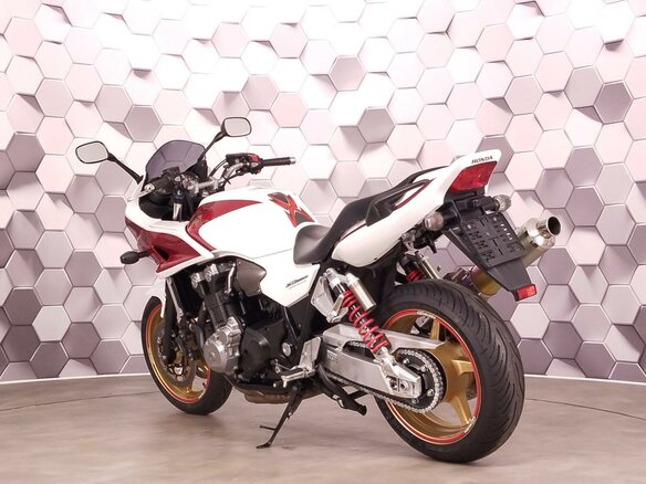 2010 Honda CB 1300, белый - вид 7