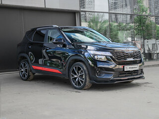 2021 Kia Seltos I, чёрный, 1699000 рублей, вид 3