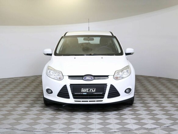 2012 Ford Focus III, белый - вид 1