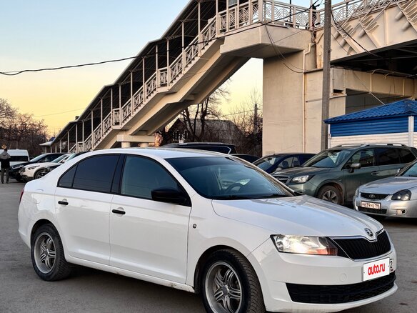 2017 Skoda Rapid I, белый, 700000 рублей - вид 6