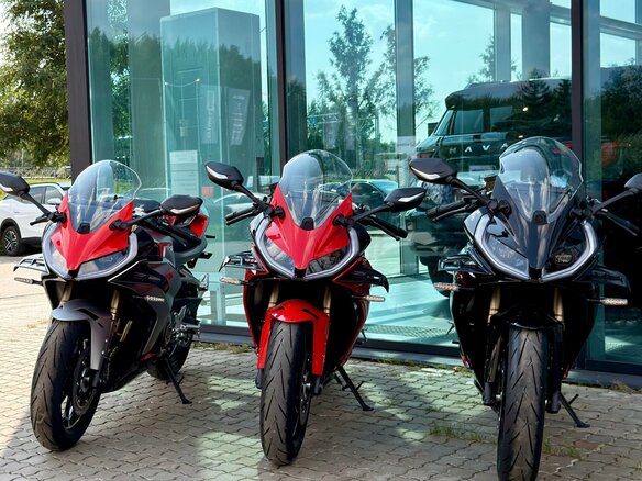 2026 QJMotor SRK 421 RR, чёрный, 629000 рублей - вид 11