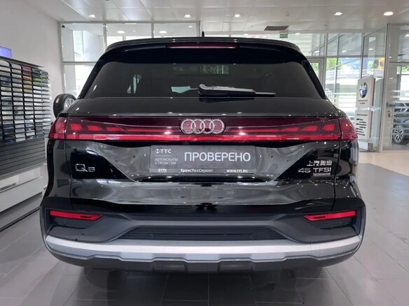 2026 Audi Q6 45 TFSI, чёрный, 7810000 рублей - вид 5