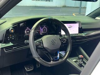 2023 Volkswagen Golf VIII, чёрный, 1670000 рублей, вид 4