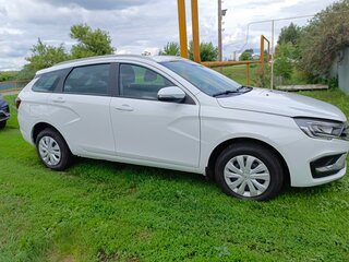 2024 Lada (ВАЗ) Vesta SW I Рестайлинг (NG), белый, 1850000 рублей, вид 3