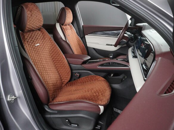 2023 Geely Monjaro (Xingyue L) I, серебристый, 3399000 рублей - вид 7