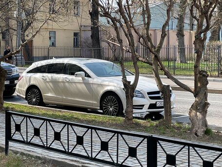 2013 Mercedes-Benz CLS 350 CDI II (C218), белый, 1860000 рублей, вид 5