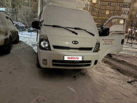 2013 Kia Bongo, белый, 800000 рублей, вид 1