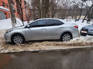 2015 Toyota Corolla XI (E160, E170, E180), серебристый, 1100000 рублей, вид 5