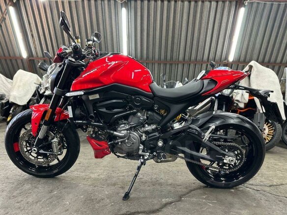 2021 Ducati Monster 937, красный, 1080000 рублей - вид 3