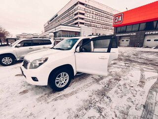 2012 Toyota Land Cruiser Prado 150 Series, белый, 2900000 рублей, вид 3