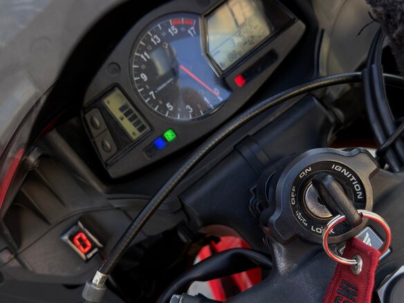 2012 Honda CBR 600RR, красный, 750000 рублей - вид 28