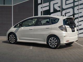 2012 Honda Fit II, белый, 1245000 рублей, вид 2