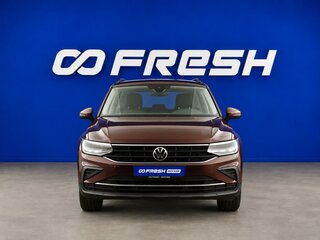 2020 Volkswagen Tiguan II Рестайлинг, коричневый, 2849077 рублей, вид 3