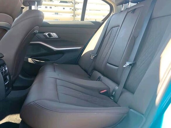 2023 BMW 3 серии 320i VII (G2x) Рестайлинг, голубой, 3100000 рублей - вид 3