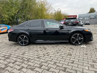 2020 Toyota Camry US Market VIII (XV70), чёрный, 3350000 рублей, вид 5