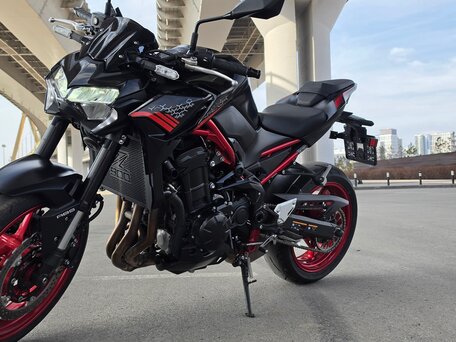 2021 Kawasaki Z 900, красный, 1000000 рублей, вид 5