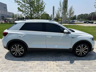 2022 Volkswagen T-Roc I (China Market), белый, 1700000 рублей, вид 4