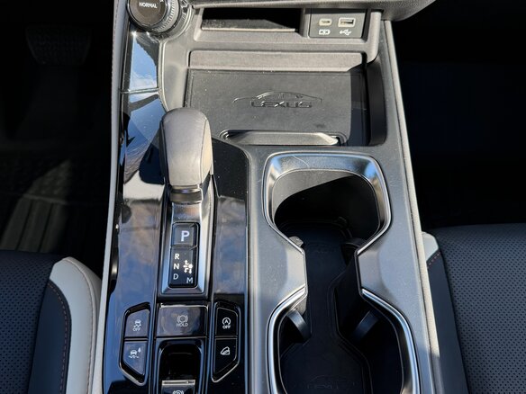 2022 Lexus NX 350 II, белый, 5800000 рублей - вид 22